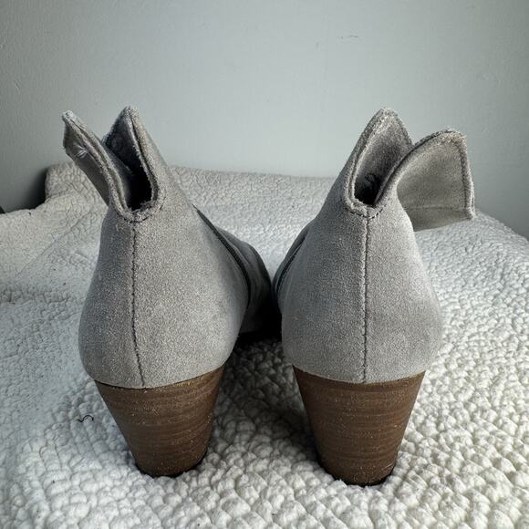 DIBA Women’s Grey Suede Leather Ankle Boots Size 10W Side Zip Low Heel Booties - Picture 2 of 7